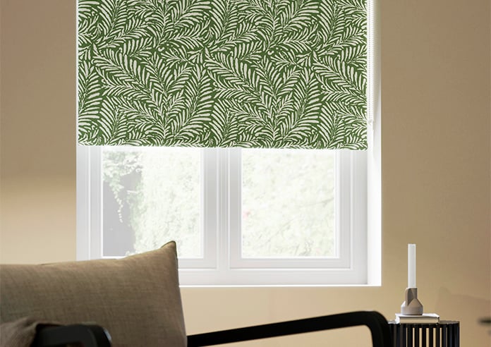 Balmy Palms (Blackout), Lush Green - Roller Blind - Image 5